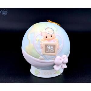 Precious Moments 1996 Peace On Earth Angel Ornament
